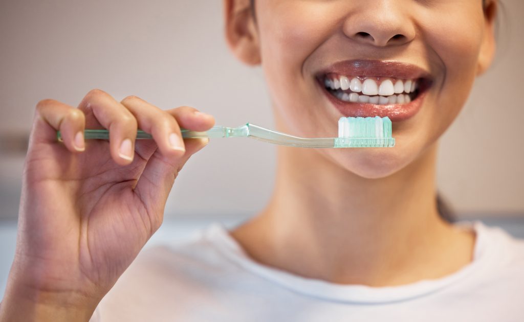 Brusing to remove plaque and prevent white spots on teeth 