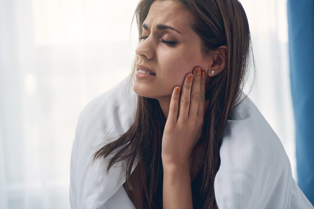 Read more on Sensitive Teeth: Causes, Remedies & Best Toothpaste